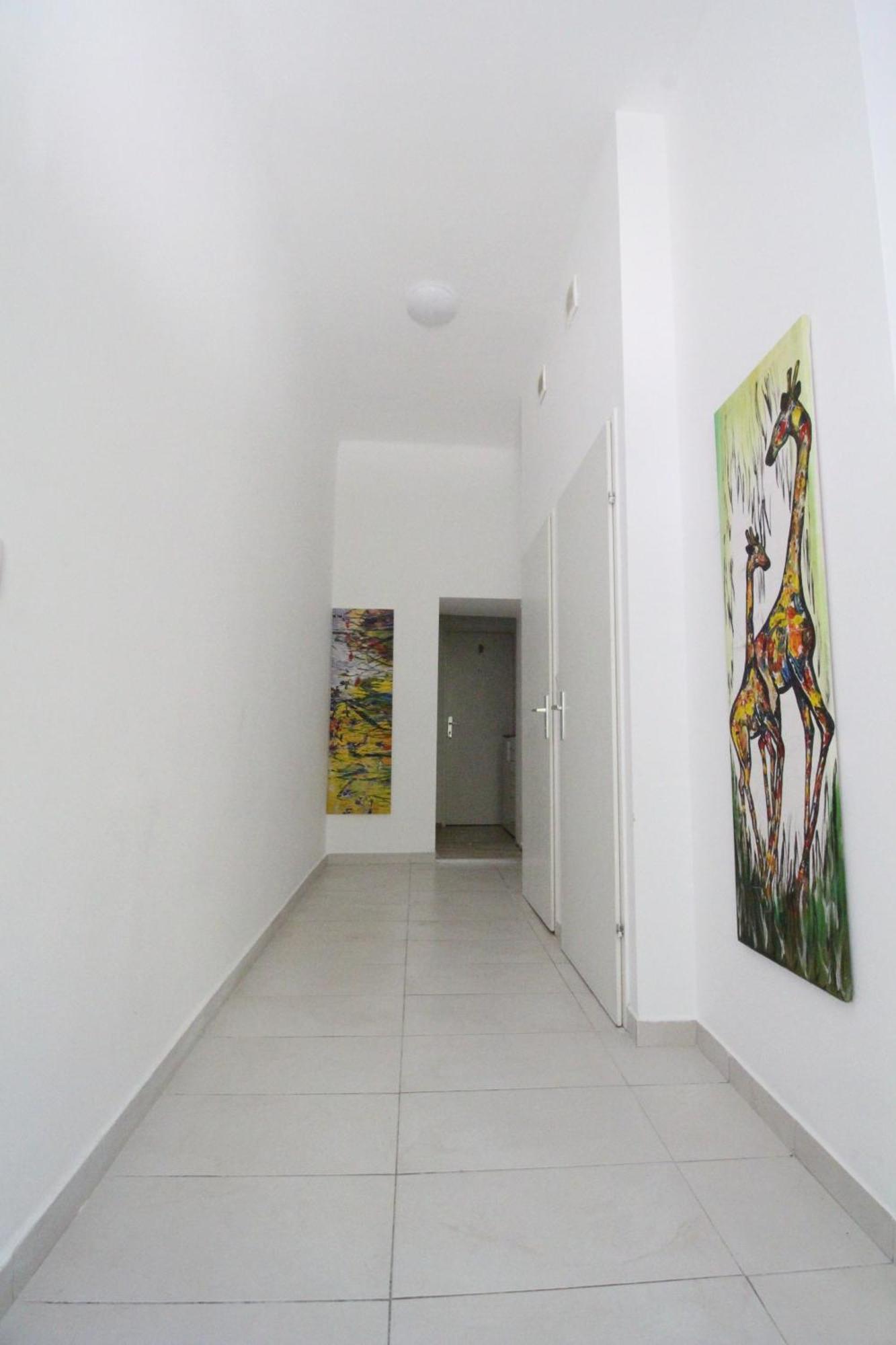 Cozy In Floridsdorf Area Pr4 Alloggio in famiglia *
