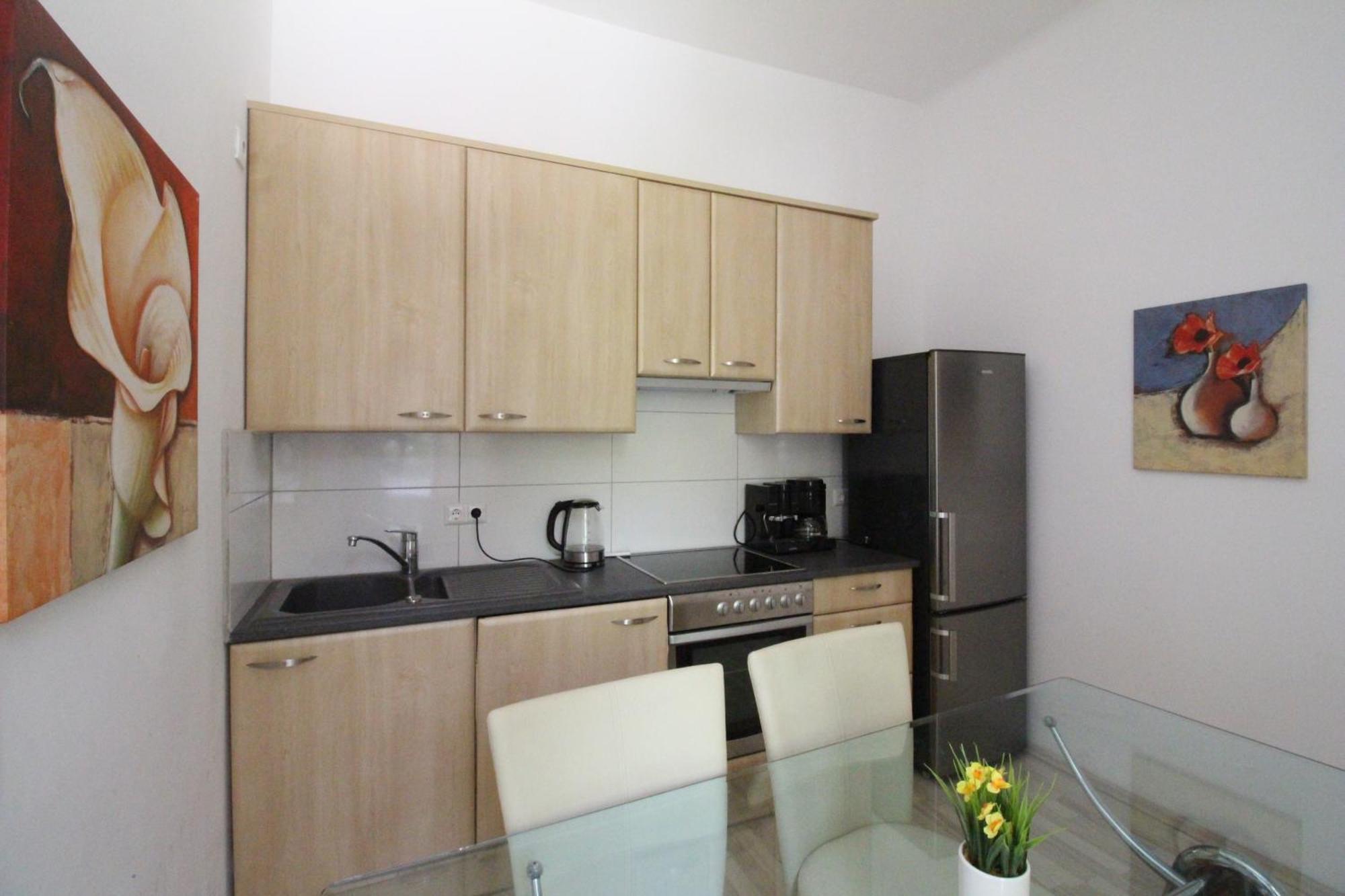 Cozy In Floridsdorf Area Pr4 Alloggio in famiglia *